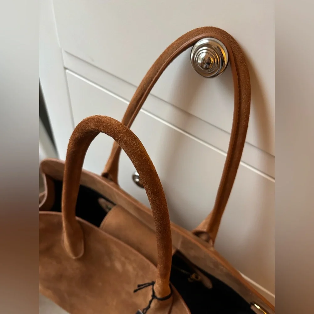 Claudia Firenze Suede Camel Bag NWT w/Shoulder Strap - Picture 11 of 17